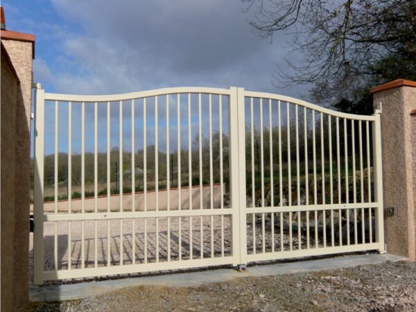 Aluminium driveway gates - Horizon St Germain