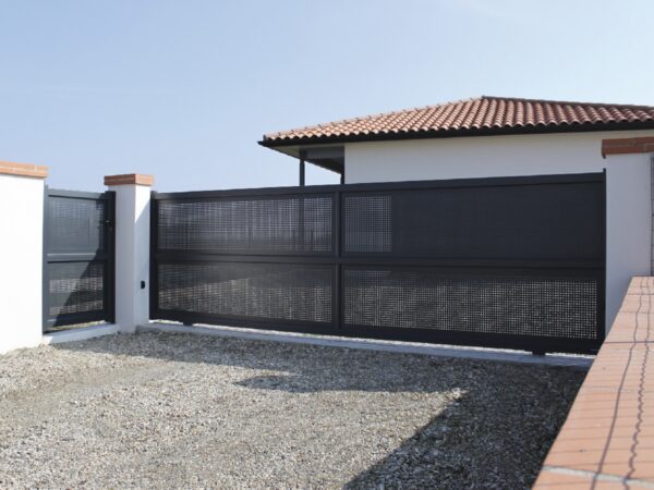Aluminium driveway gates - Creation Argelès